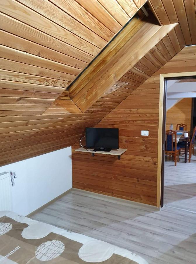 Vila Aslam Hotell Gura Humorului Exteriör bild